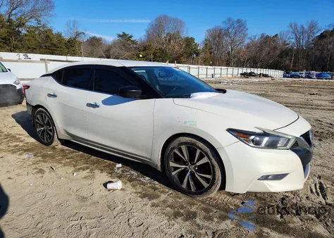 2018 Nissan Maxima 3.5S z USA, uszkodzony, nr VIN 1N4AA6AP4JC395581